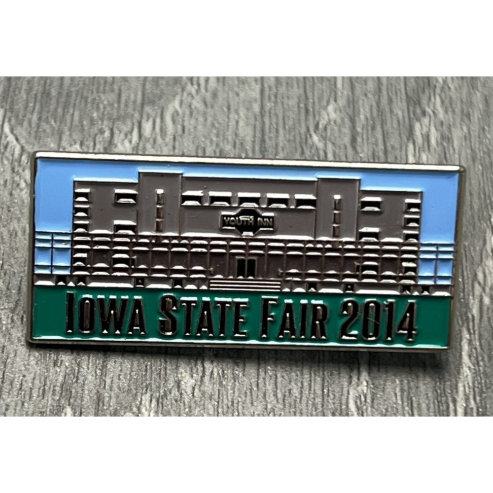 Vtg 2014 Iowa State Fair Souvenir Enamel Pin Commemorative Travel Memorabilia